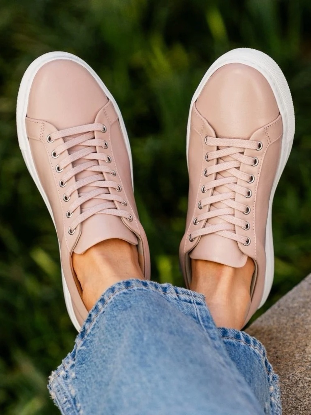 Women’s Thursday Boot Co. Premier Low Top Sneakers in Blush Size 10.5 Retail $13